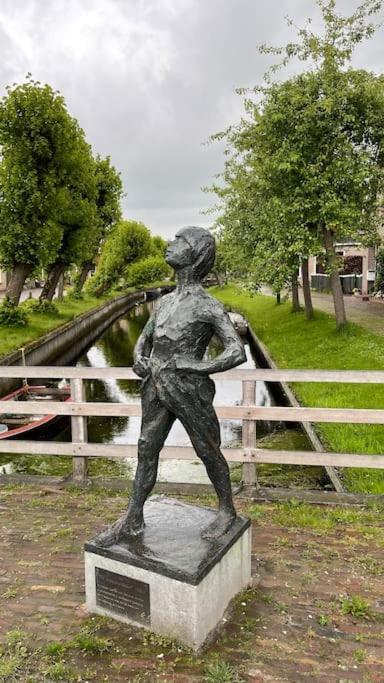 Puur Eastermar - Monumentaal, Authentiek En Luxe Koetshuis Aan Open Vaarwater Met Jacuzzi En Sauna Oostermeer Eksteriør bilde